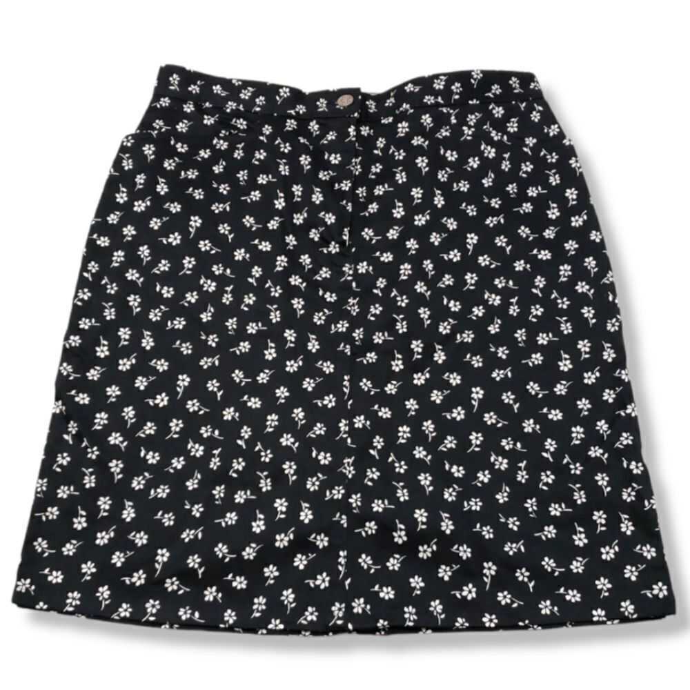 Bill Blass Skirt Size 10 Stretch A-Line Full Skirt Floral Flowers Casual Black